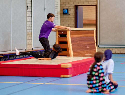 Waarom vroeg beginnen met sport cruciaal is: de rol van de basisschool gymdocent